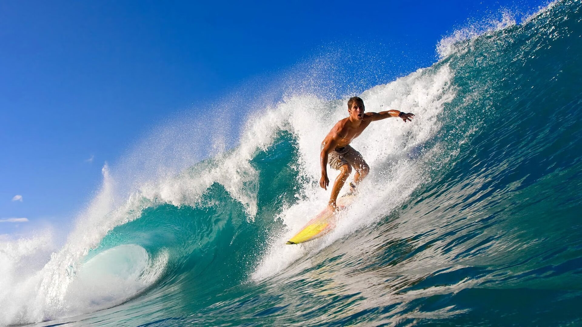【哈珀连续多打点】费城人明星布莱斯·哈珀成比赛焦点,布莱斯-哈珀